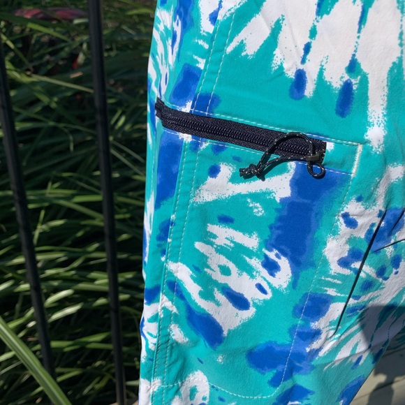 J. Crew 9” Stretch Eco Tie-Dye Board Shorts - NWT - Picture 2 of 4